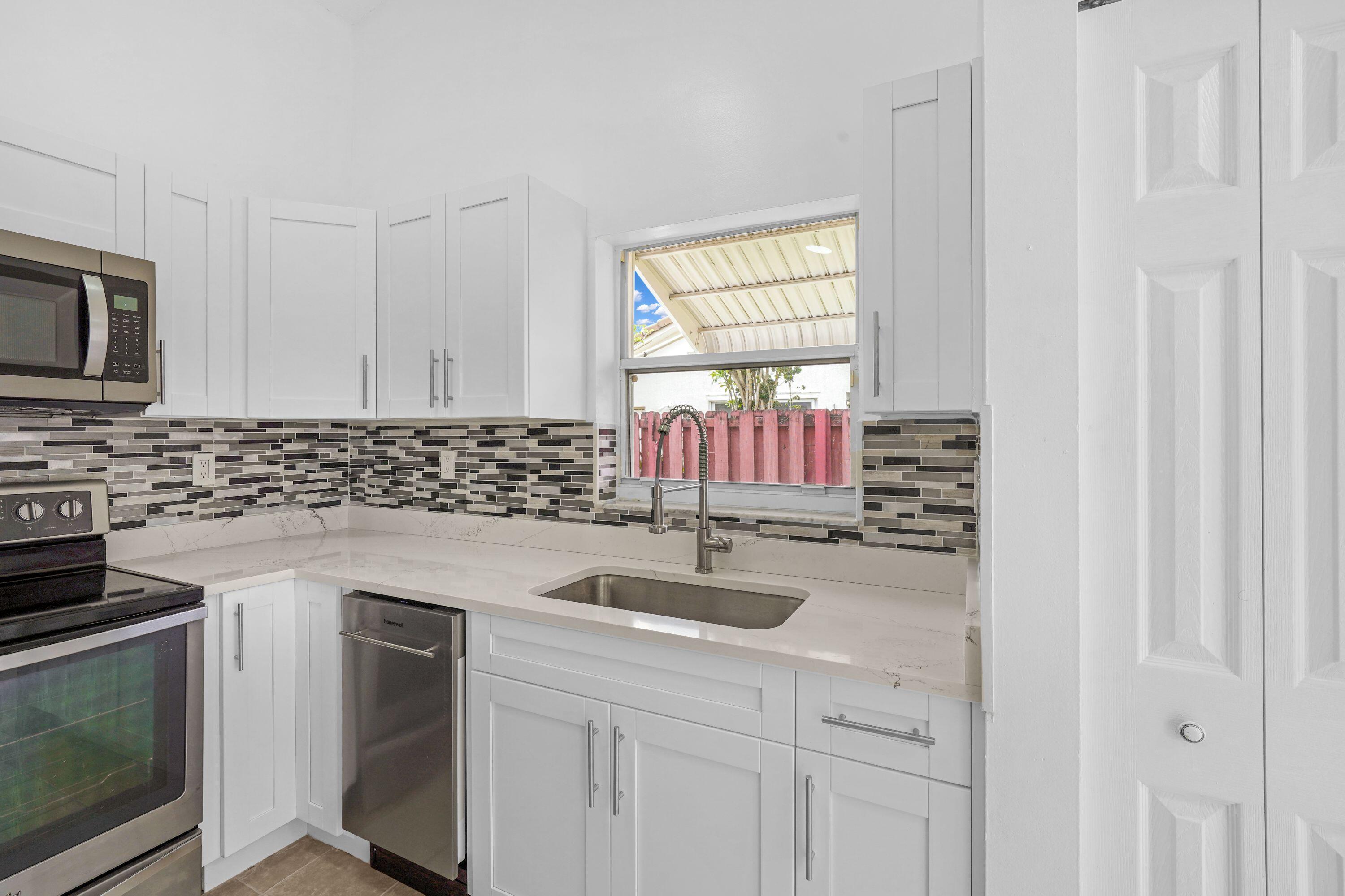 BRIGHTONS MEADOW TRACE - Residential