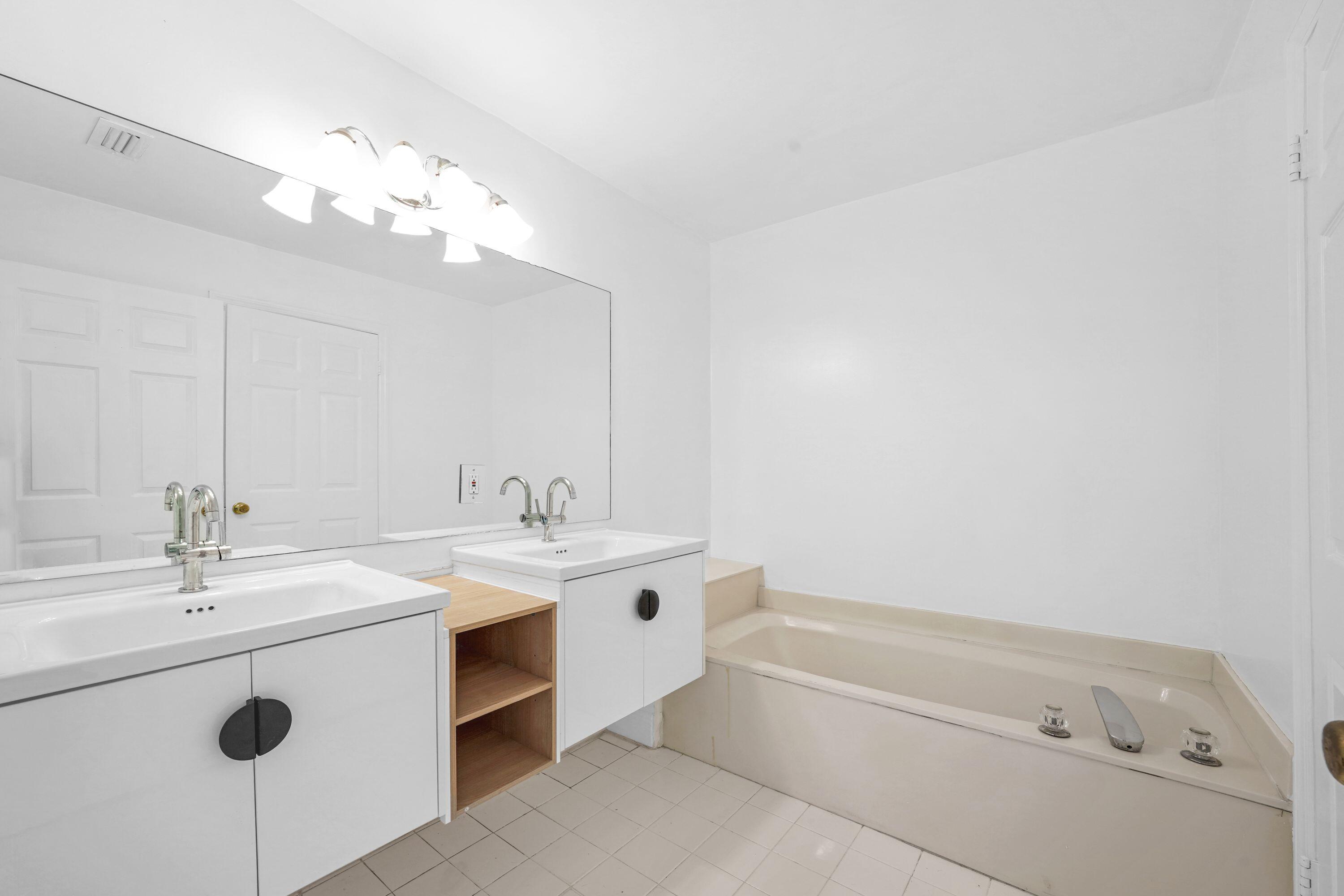 BRIGHTONS MEADOW TRACE - Residential