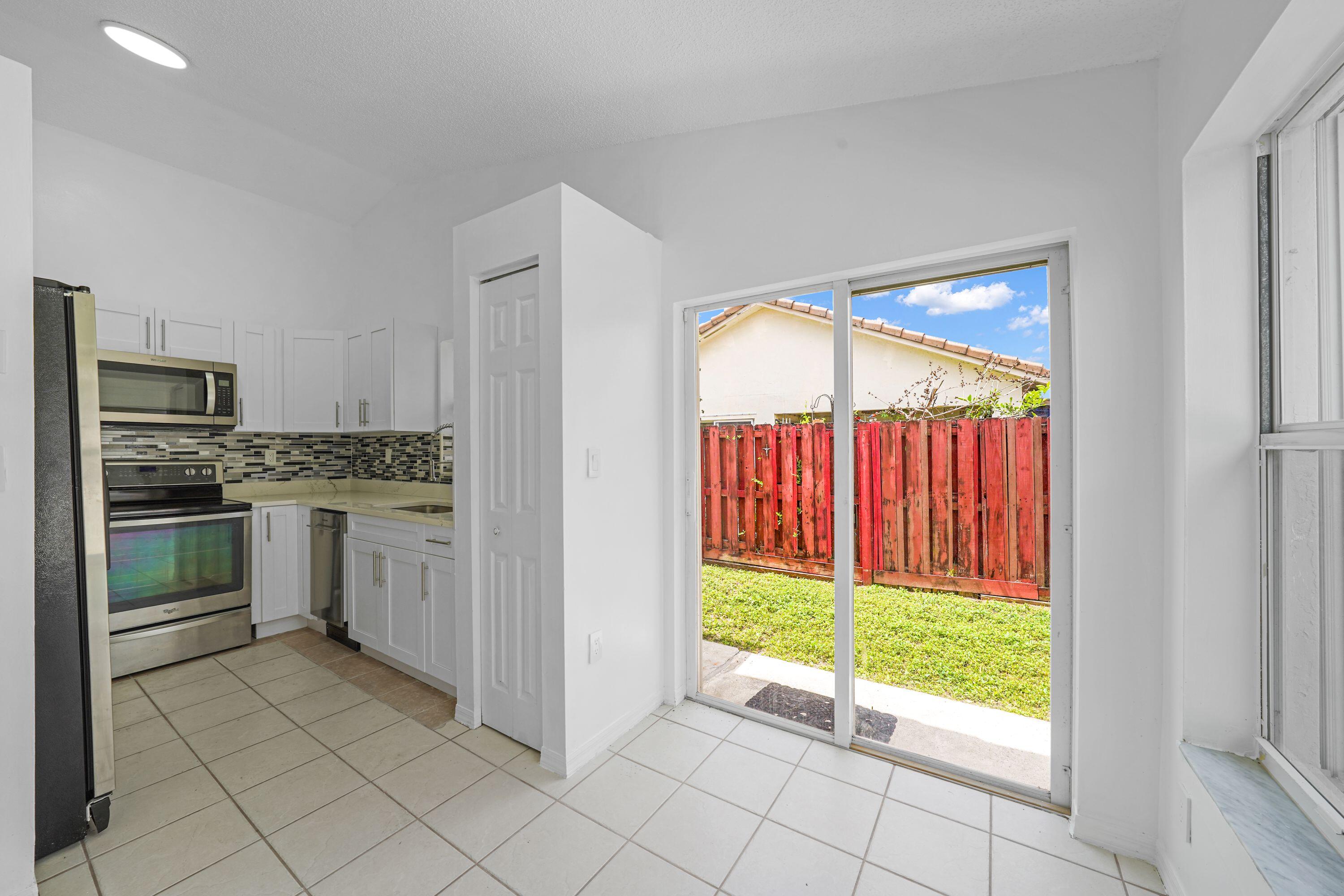 BRIGHTONS MEADOW TRACE - Residential