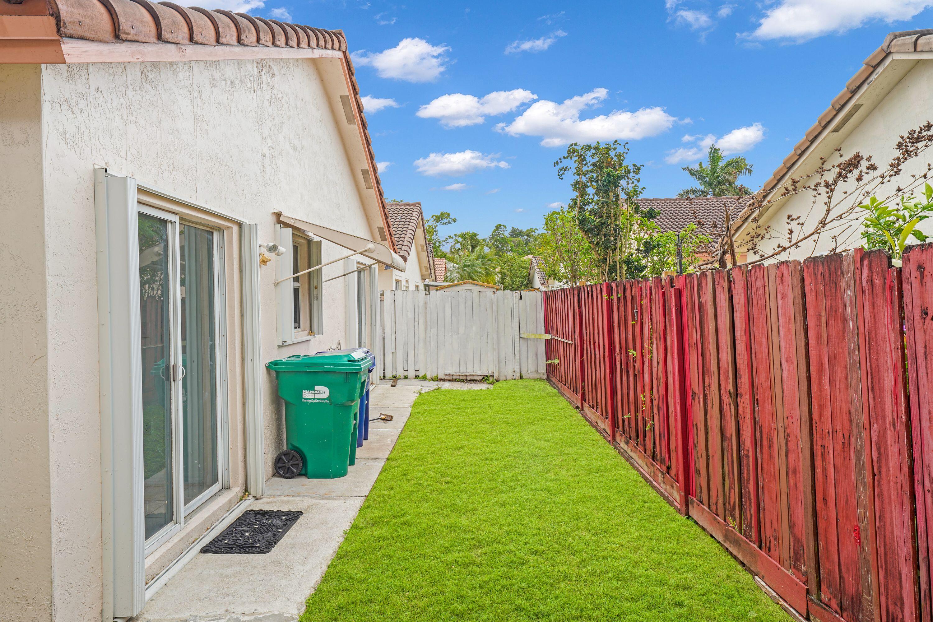 BRIGHTONS MEADOW TRACE - Residential