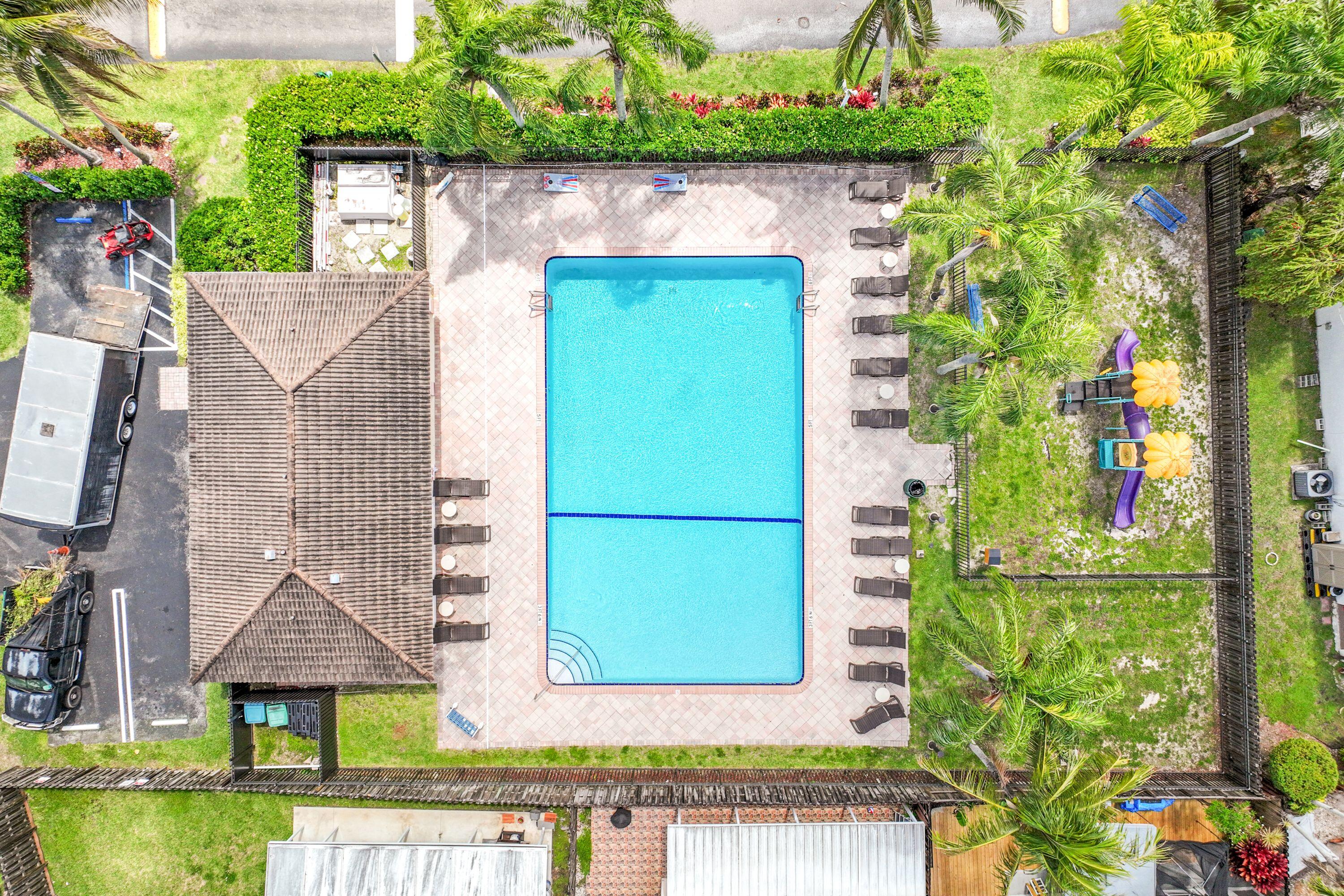 BRIGHTONS MEADOW TRACE - Residential