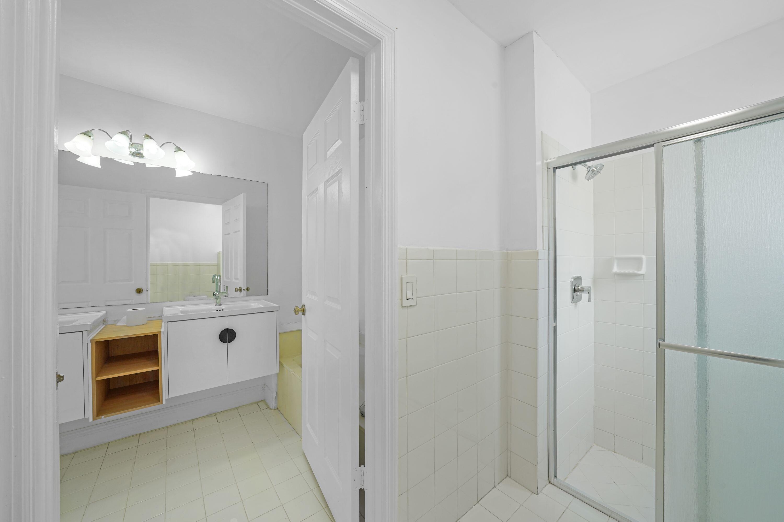 BRIGHTONS MEADOW TRACE - Residential