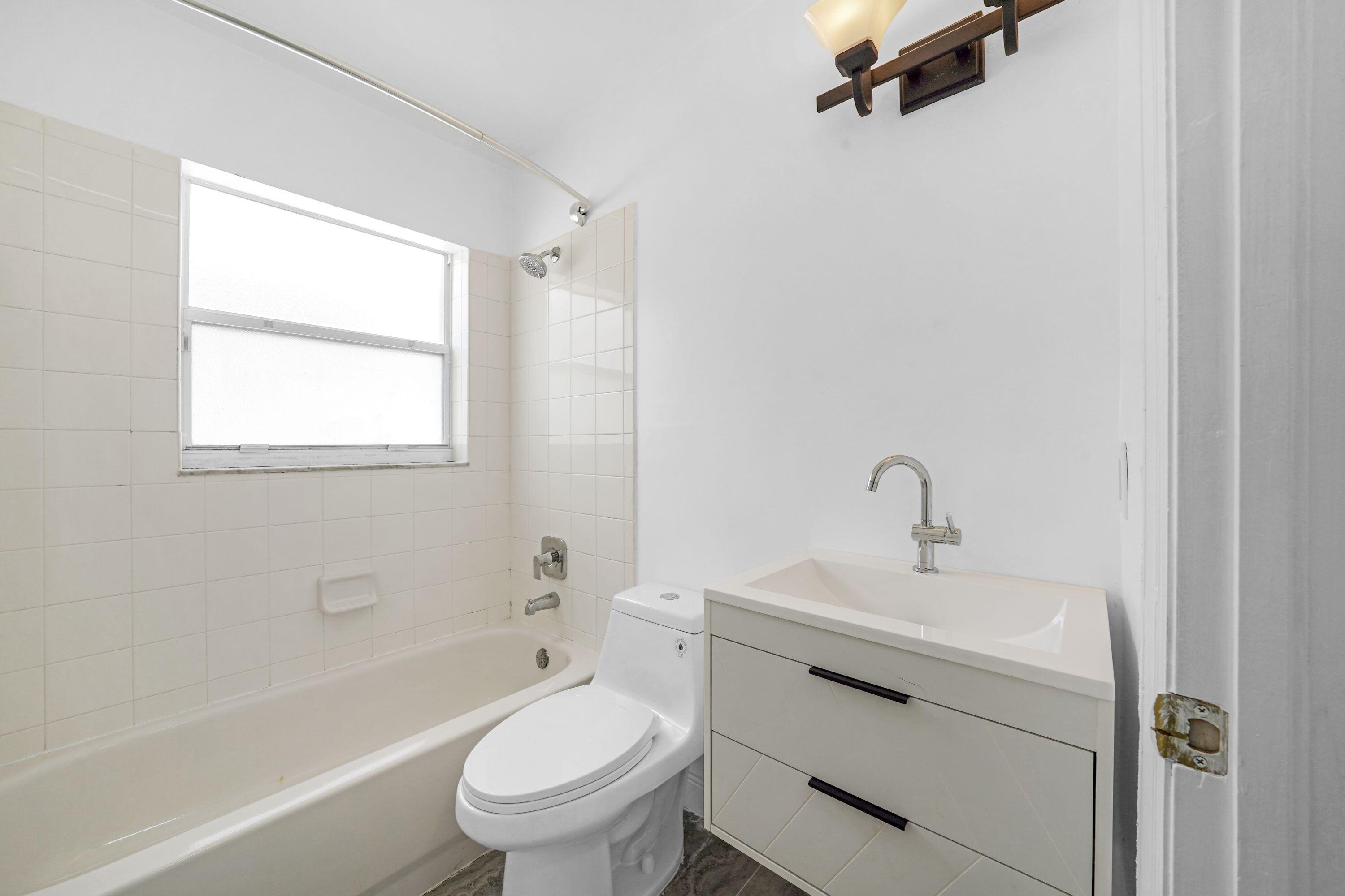 BRIGHTONS MEADOW TRACE - Residential