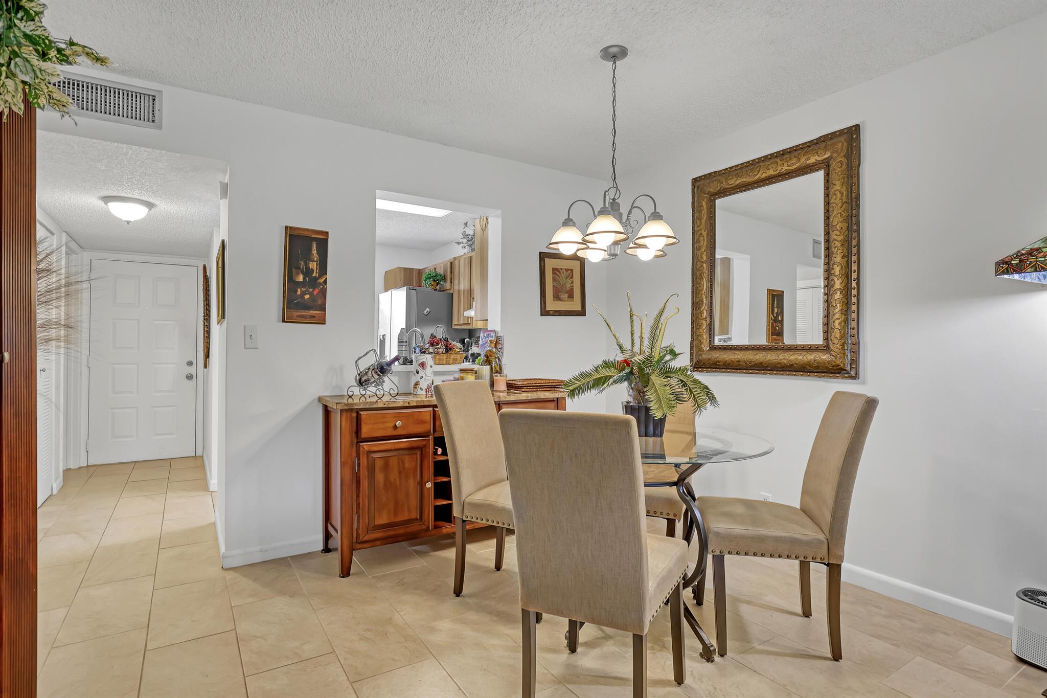 6865 Huntington Lane 208