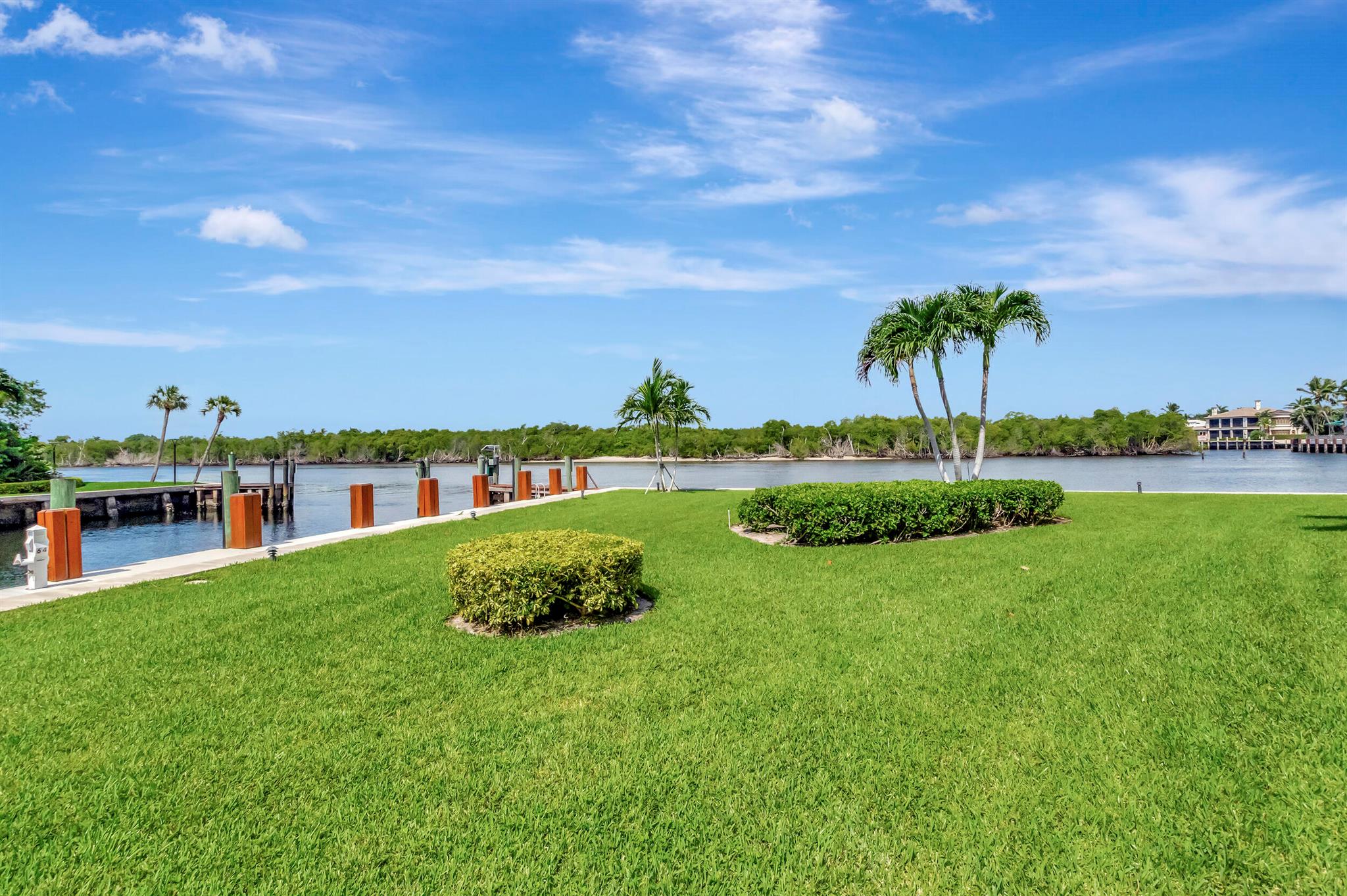 Braemar Isle Condo - Residential