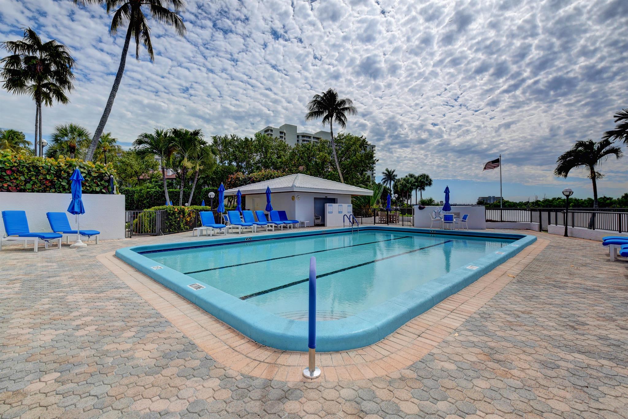 Braemar Isle Condo - Residential