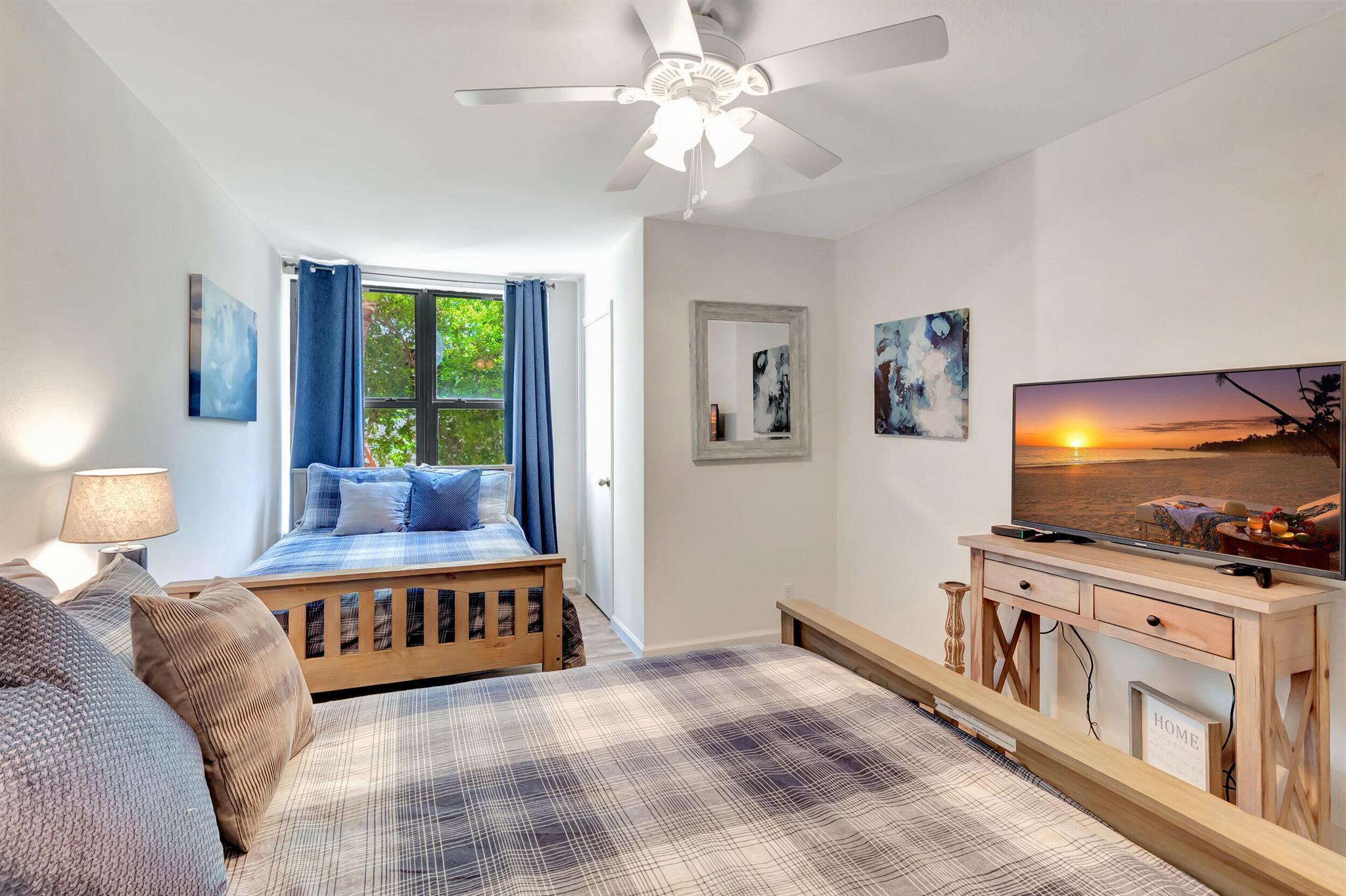 Braemar Isle Condo - Residential