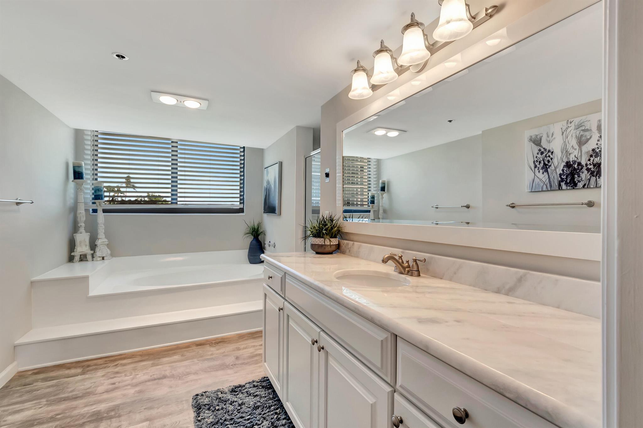 Braemar Isle Condo - Residential