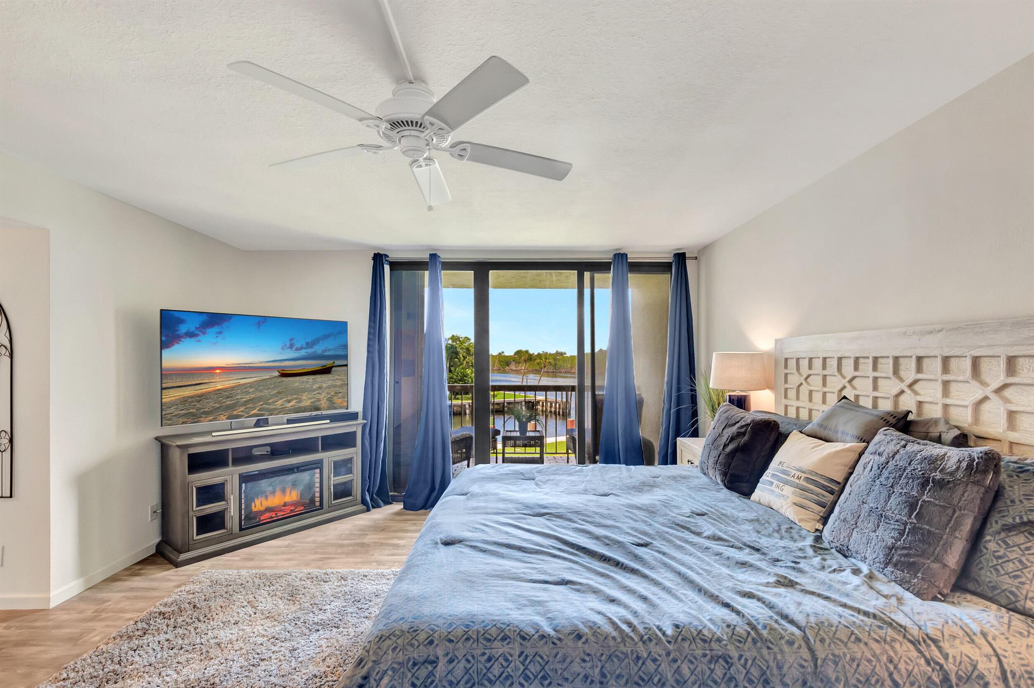 Braemar Isle Condo - Residential