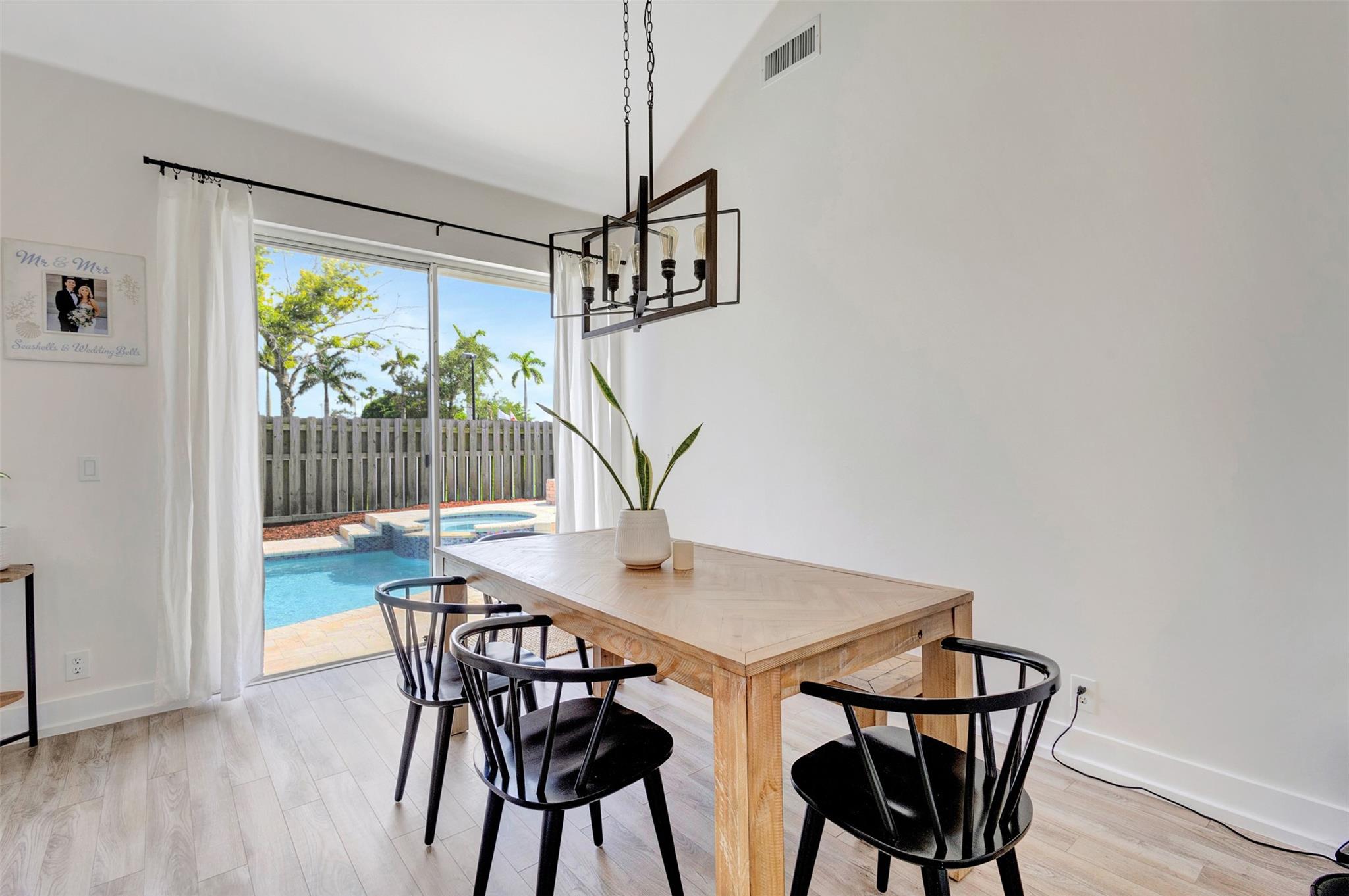 Holiday Spgs East 133-49 - Residential