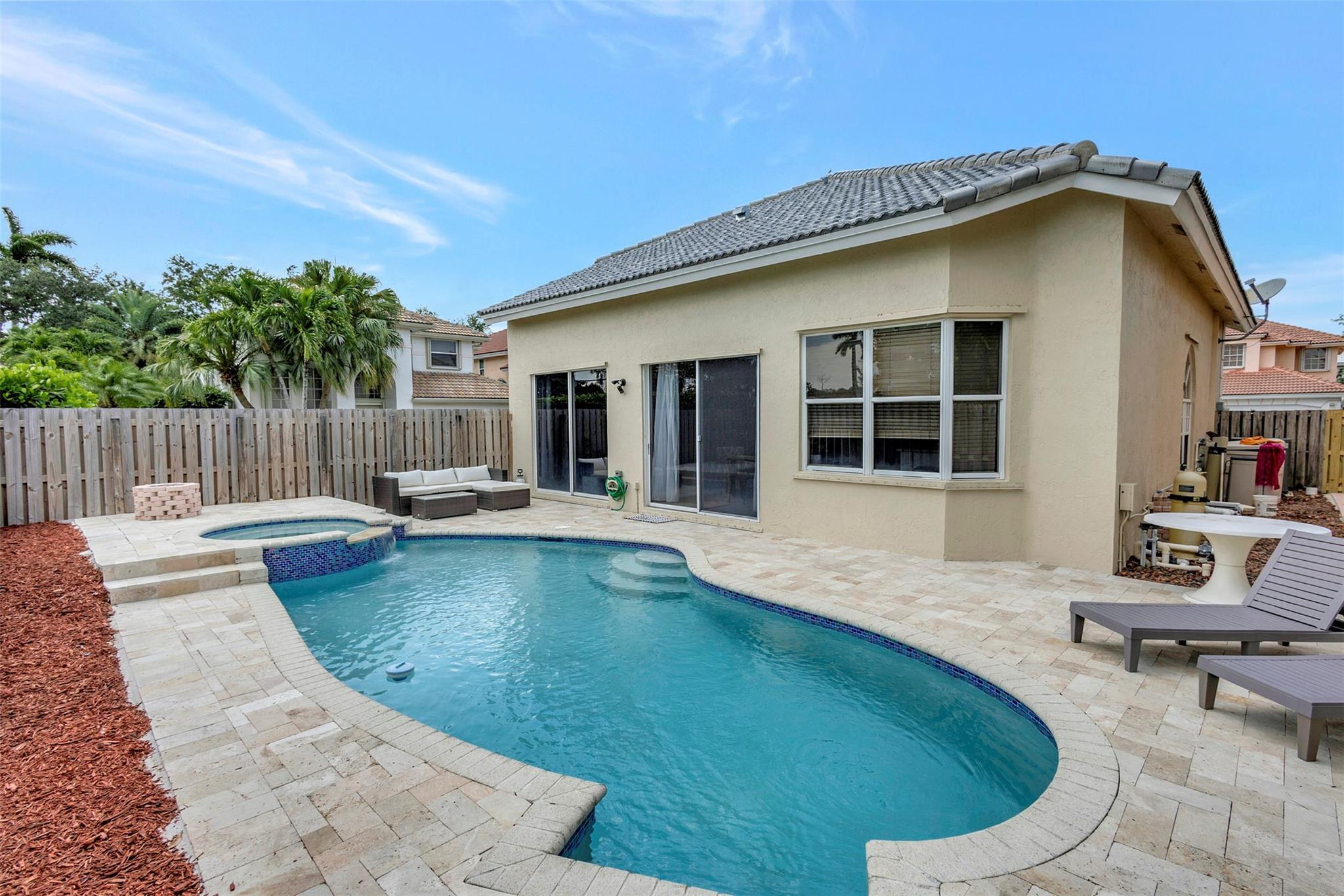 Holiday Spgs East 133-49 - Residential