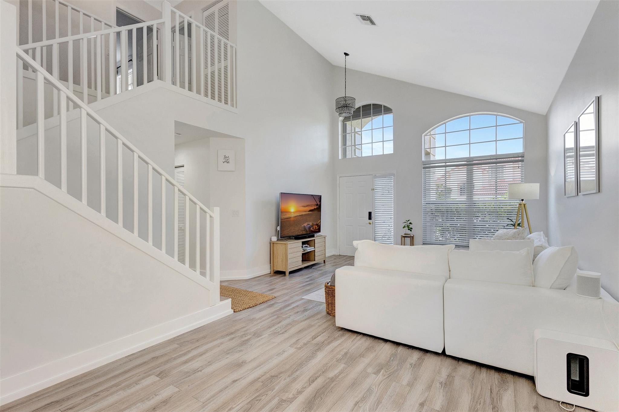Holiday Spgs East 133-49 - Residential