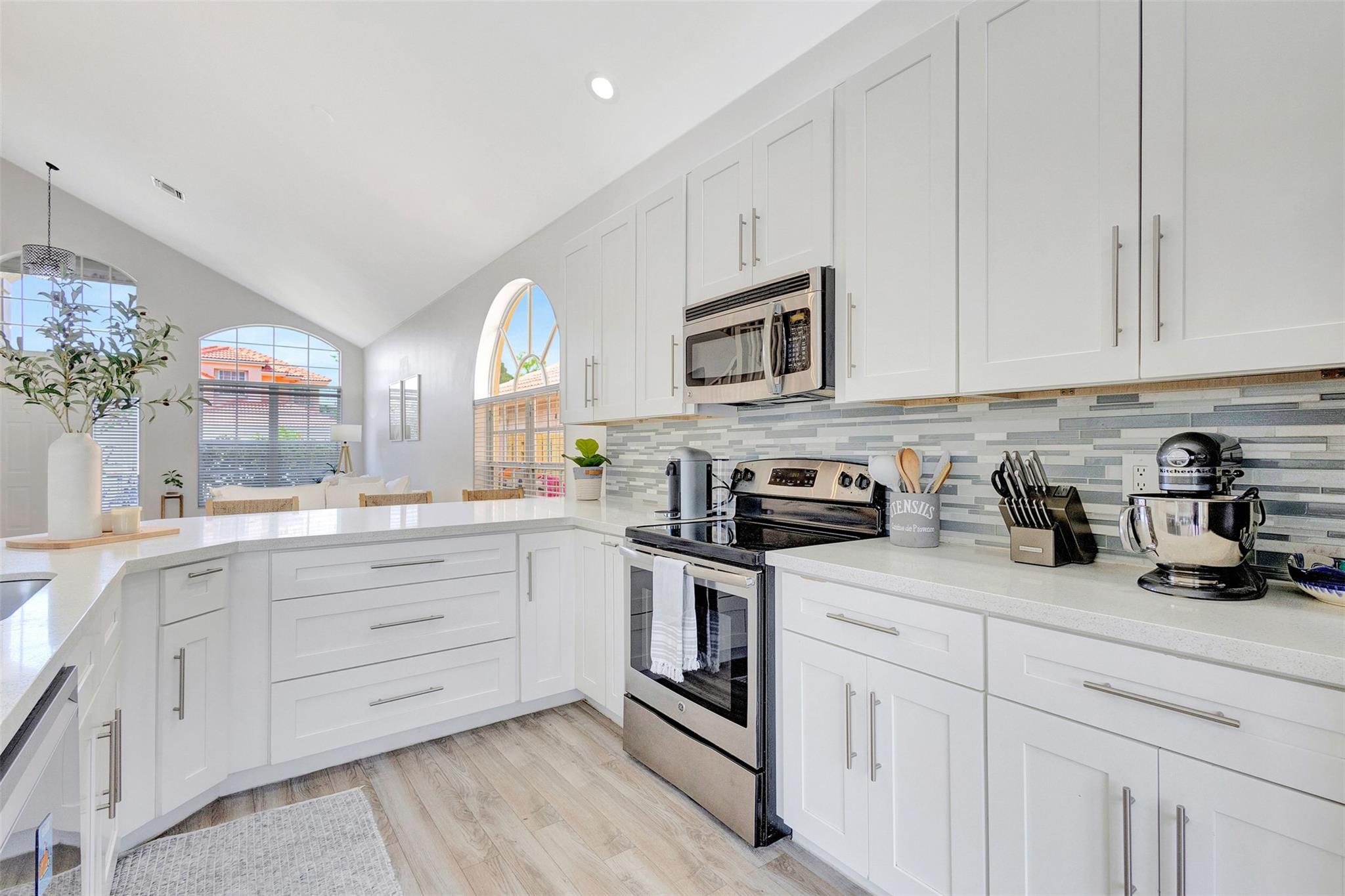 Holiday Spgs East 133-49 - Residential