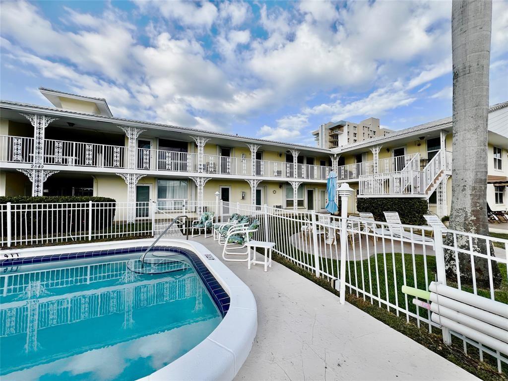 Country Manor Co-Op - Residential Lease