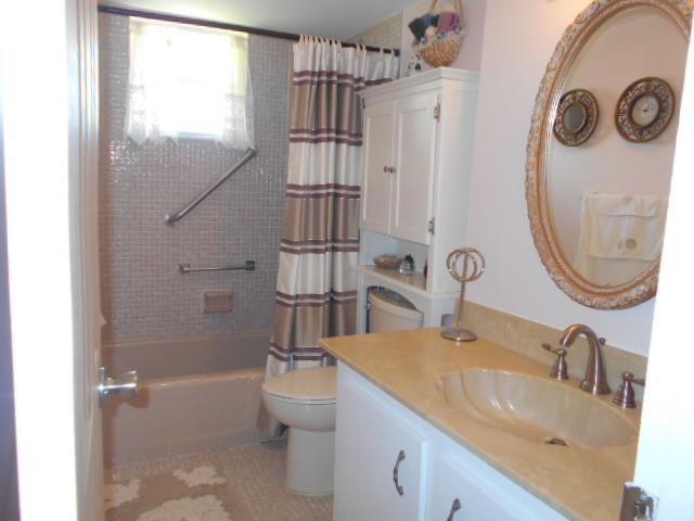 HOLIDAY SPRINGS VILLAGE - Residential