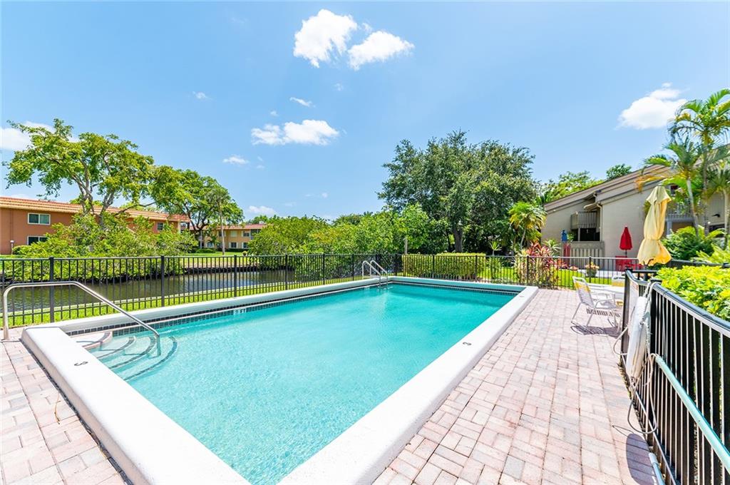 MIDDLE RIVER TOWNHOUSES - Residential Lease