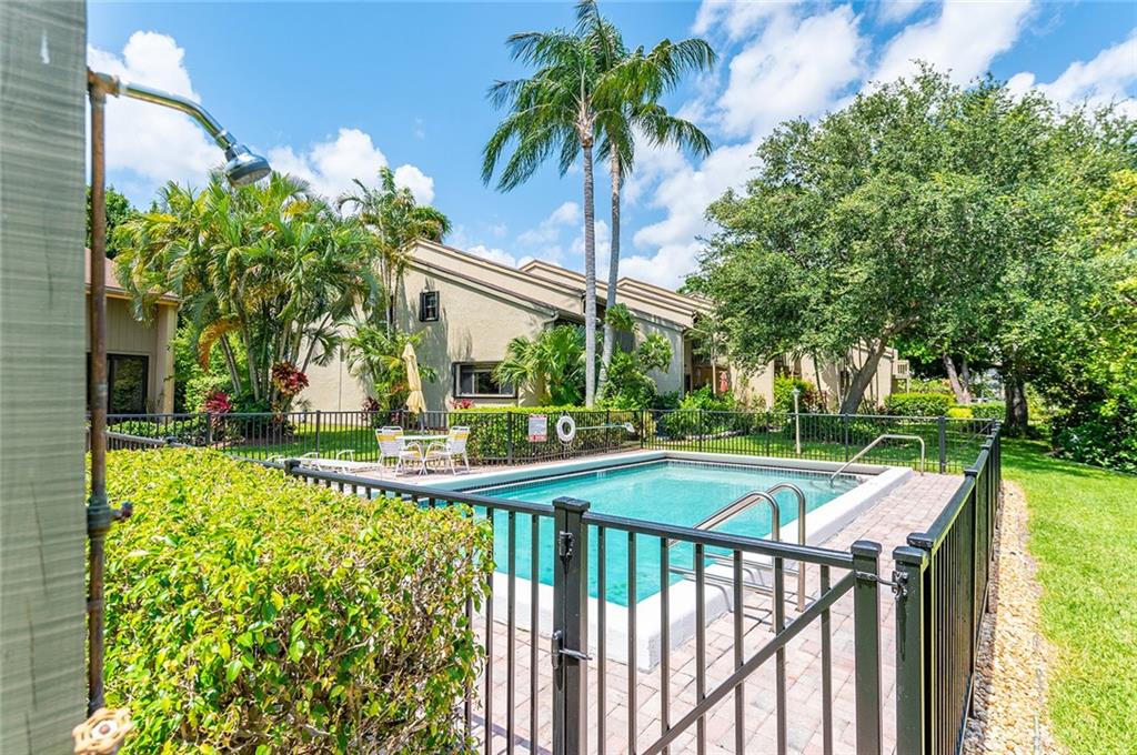 MIDDLE RIVER TOWNHOUSES - Residential Lease