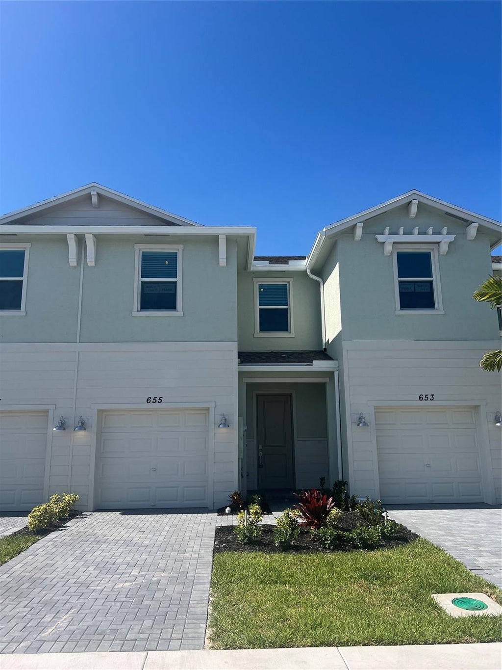 Photo of 655 SE Lake Falls Street, Port Saint Lucie, FL 34984 (MLS # F10537513)