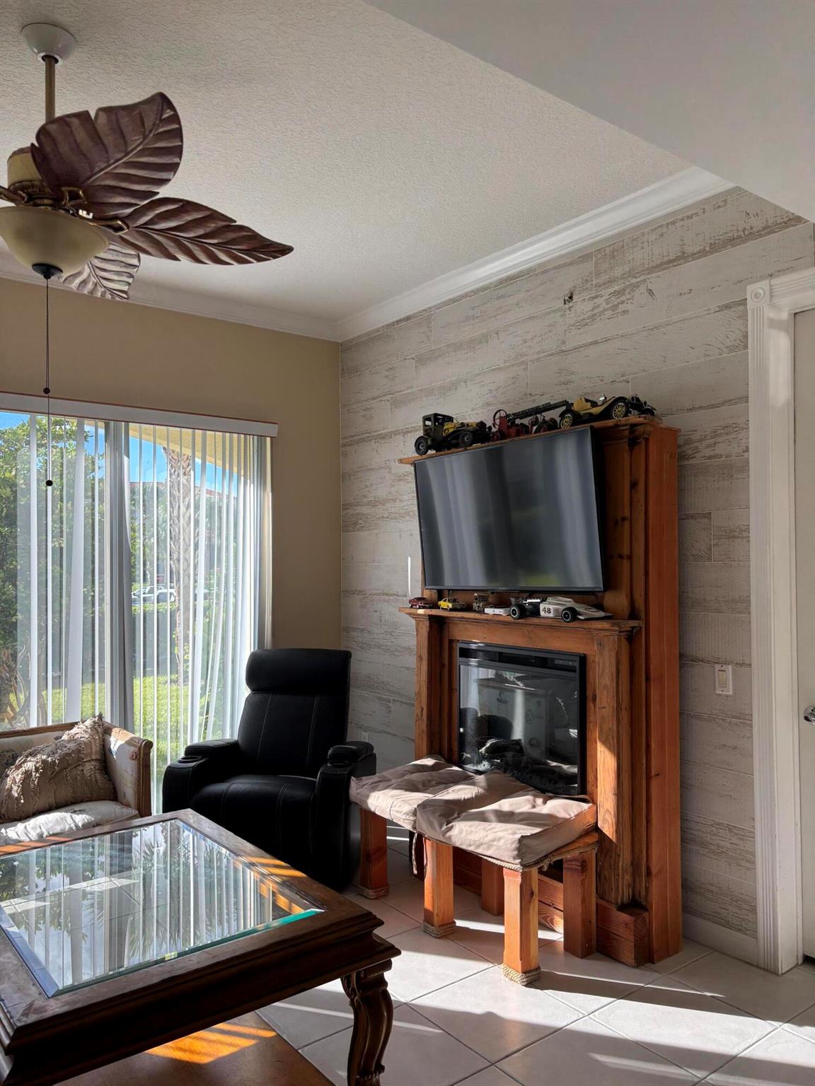 HARBOUR ISLE AT HUTCHINSO - Residential