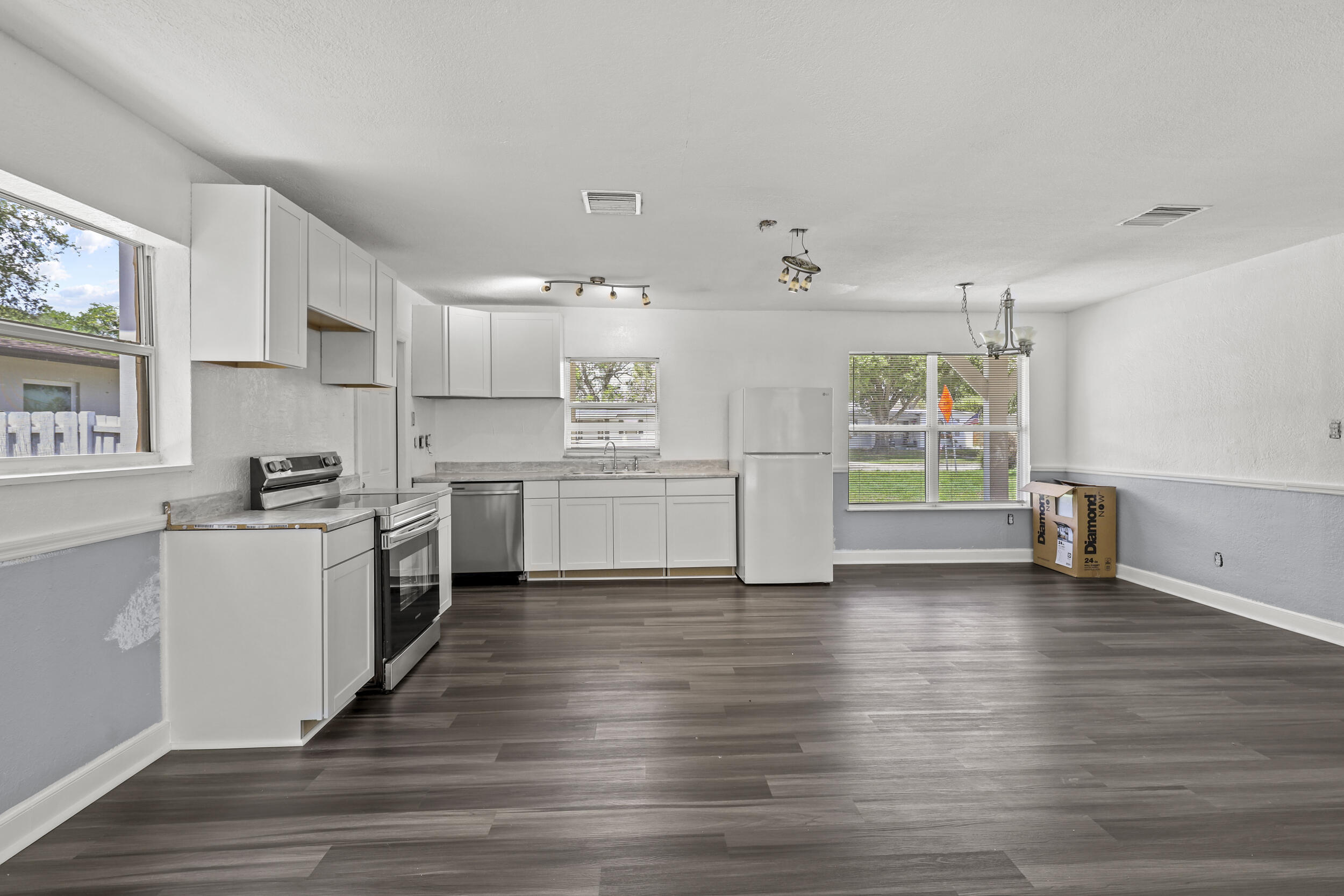 PORT ST LUCIE SECTION 27 - Residential