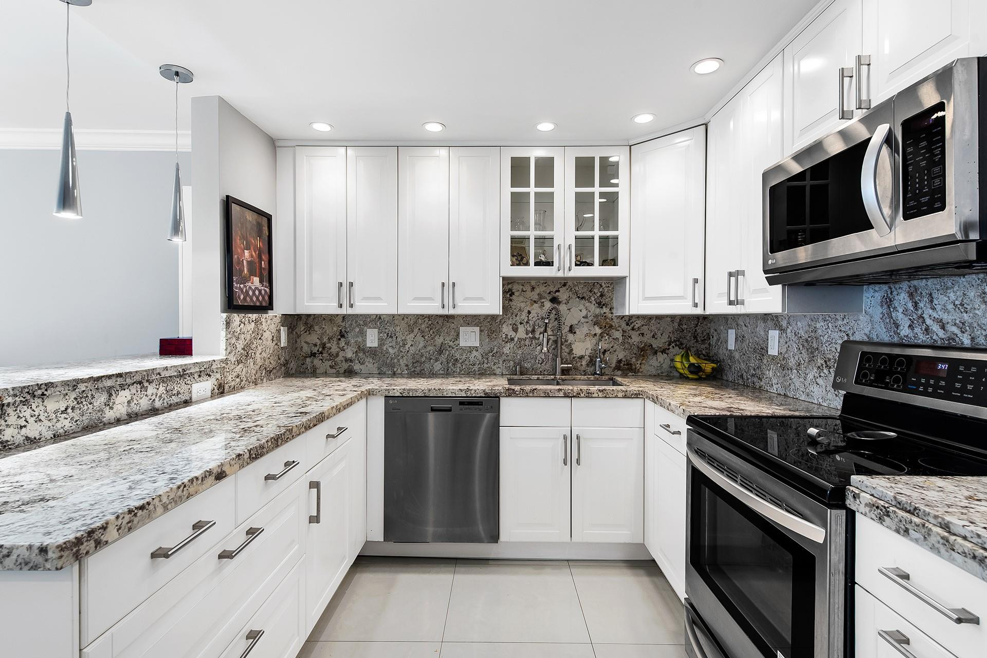 Regency Tower Condo - Residential Lease