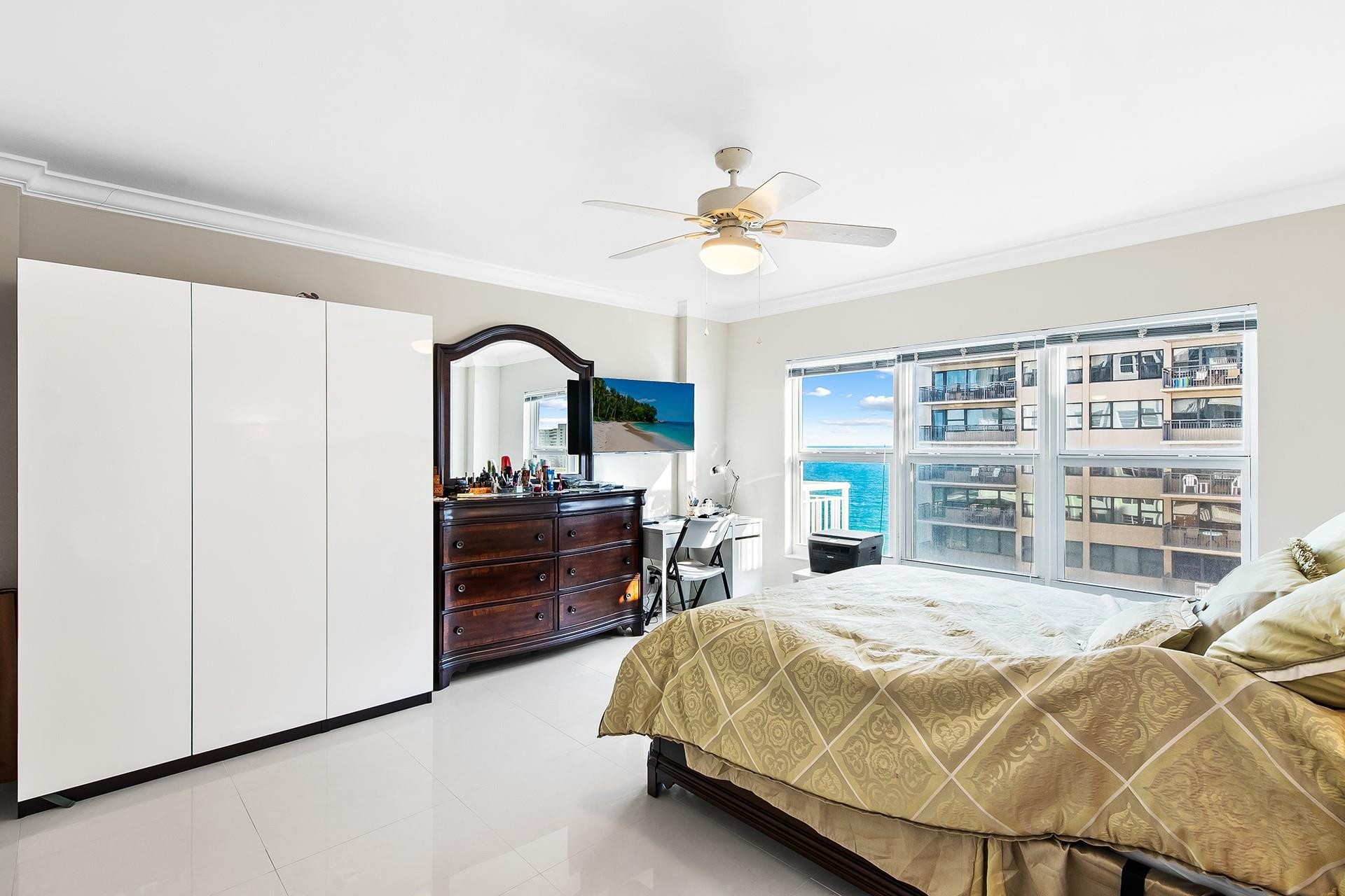 Regency Tower Condo - Residential Lease