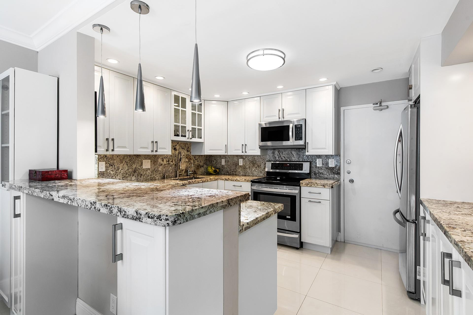 Regency Tower Condo - Residential Lease