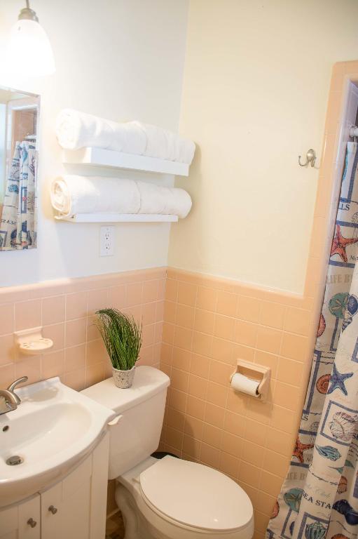 YACHT HARBOR - Residential Lease