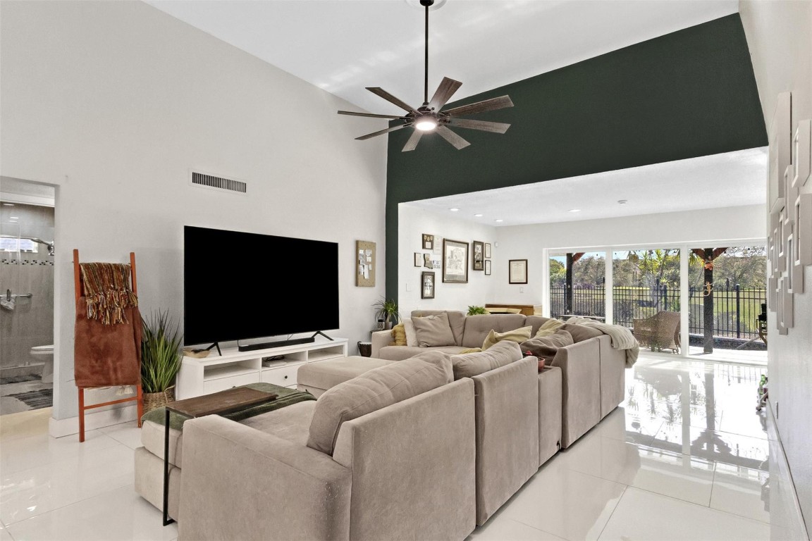 WOODLANDS SEC SEVEN - Residential