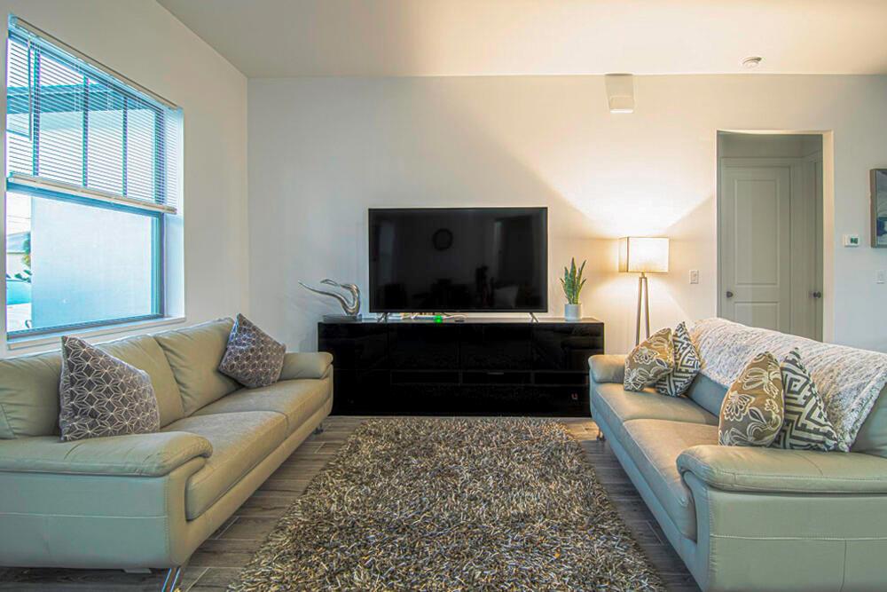 PCH 082 4444 0018 - Residential Lease