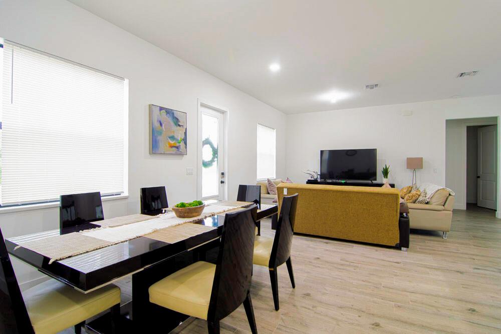 PCH 082 4444 0018 - Residential Lease