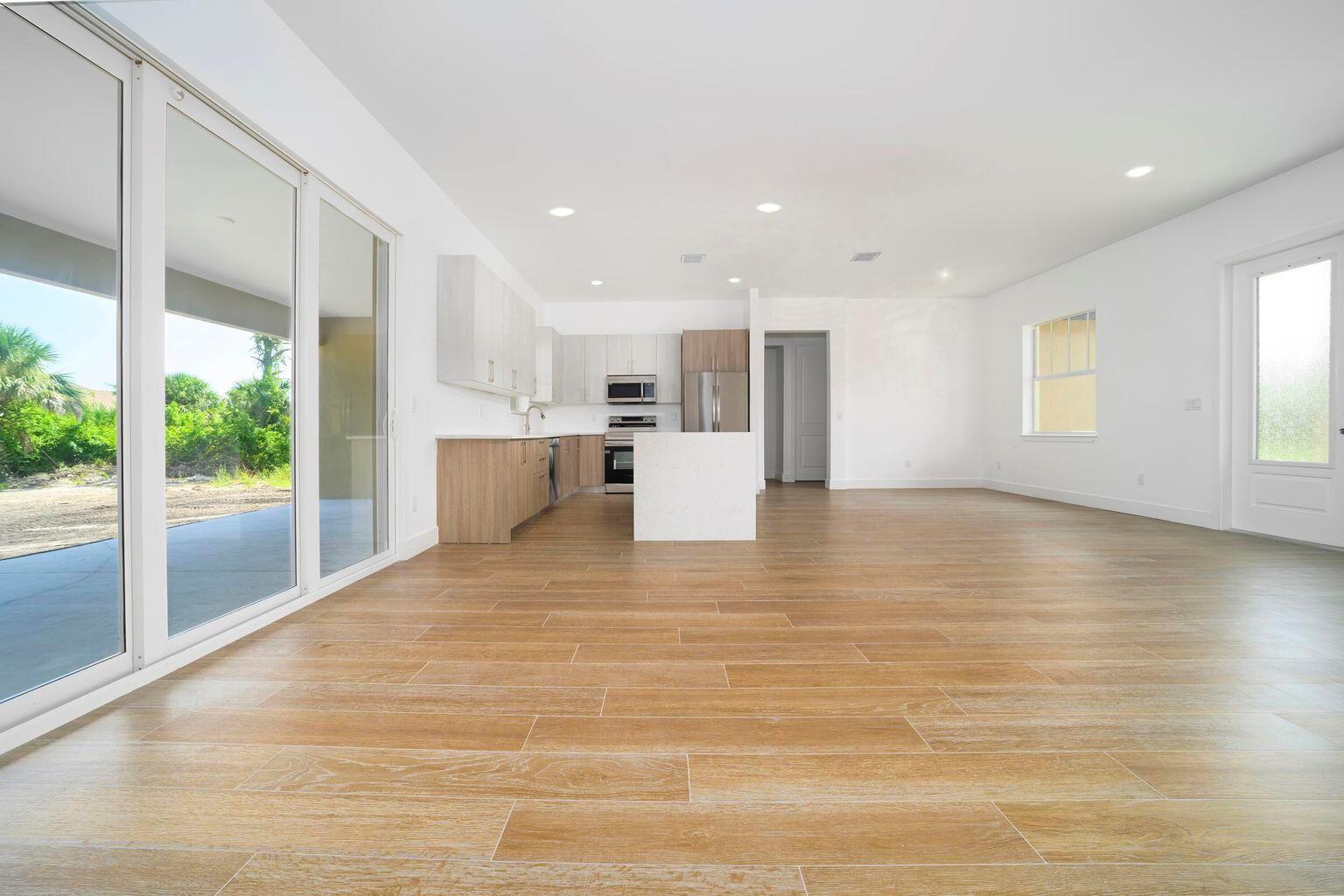 PCH 082 4444 0018 - Residential Lease