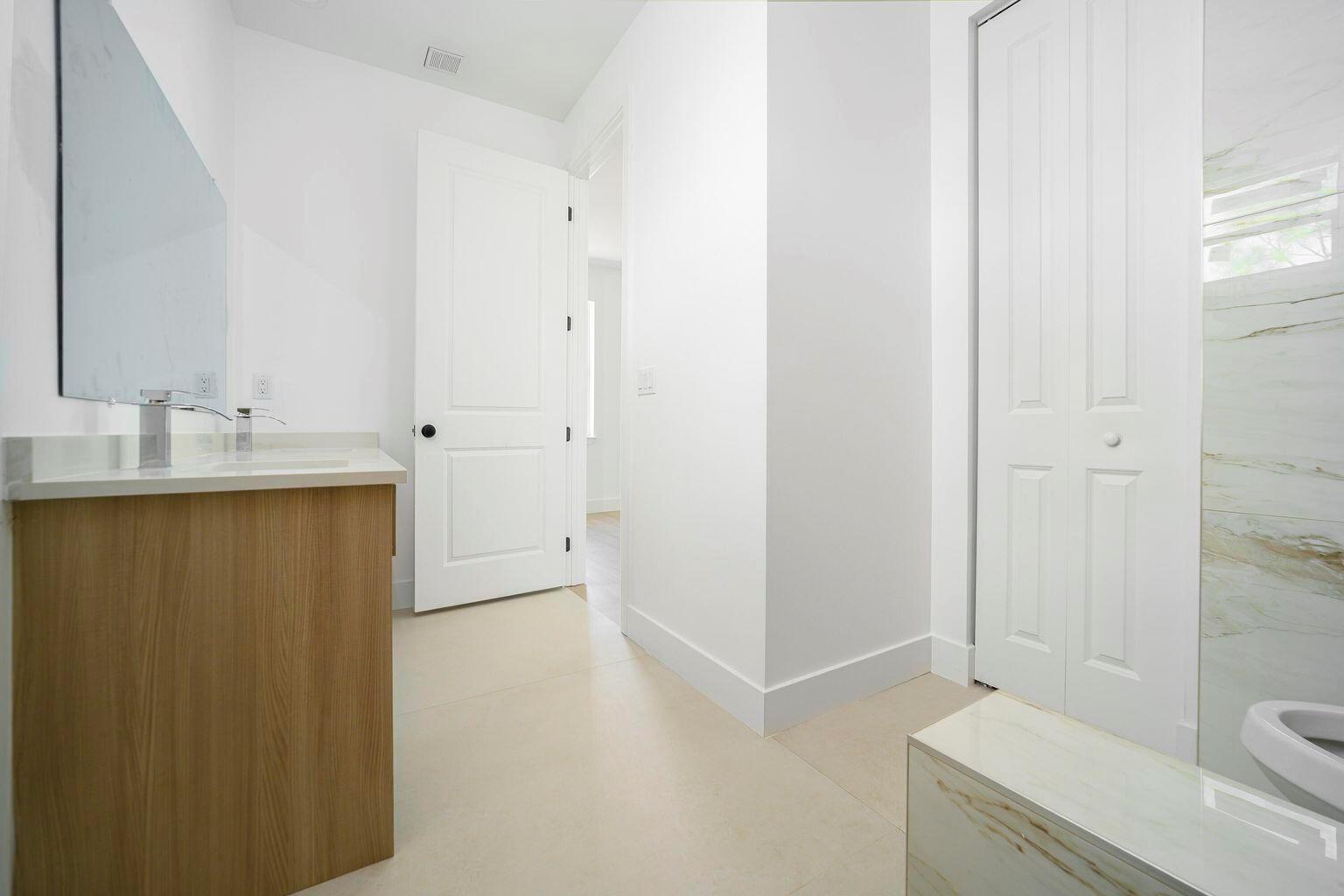 PCH 082 4444 0018 - Residential Lease