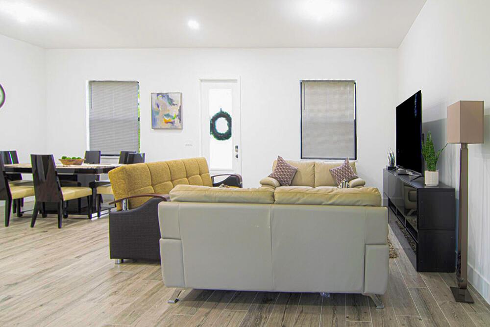 PCH 082 4444 0018 - Residential Lease