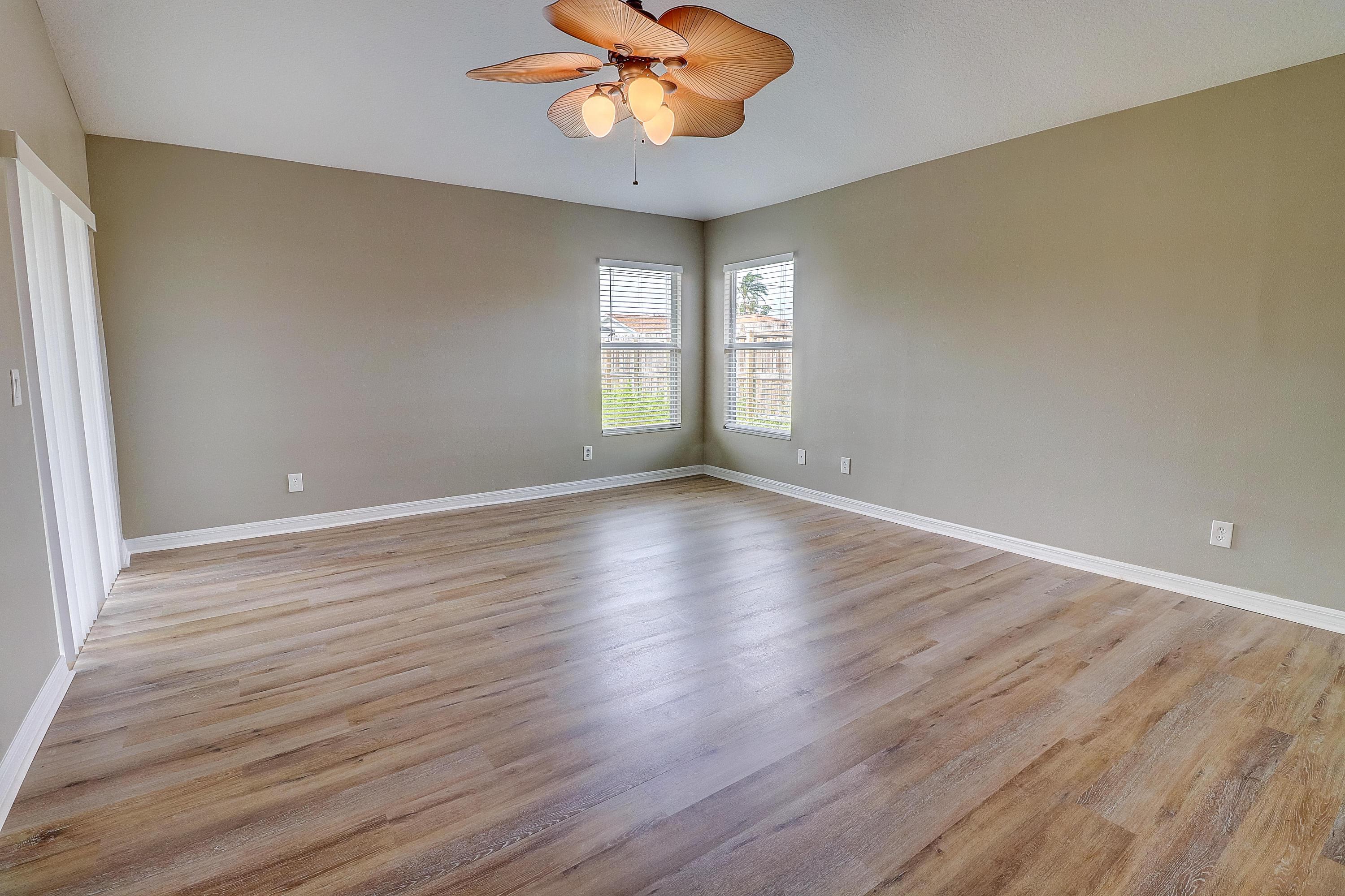 PORT ST LUCIE SECTION 10 - Residential Lease