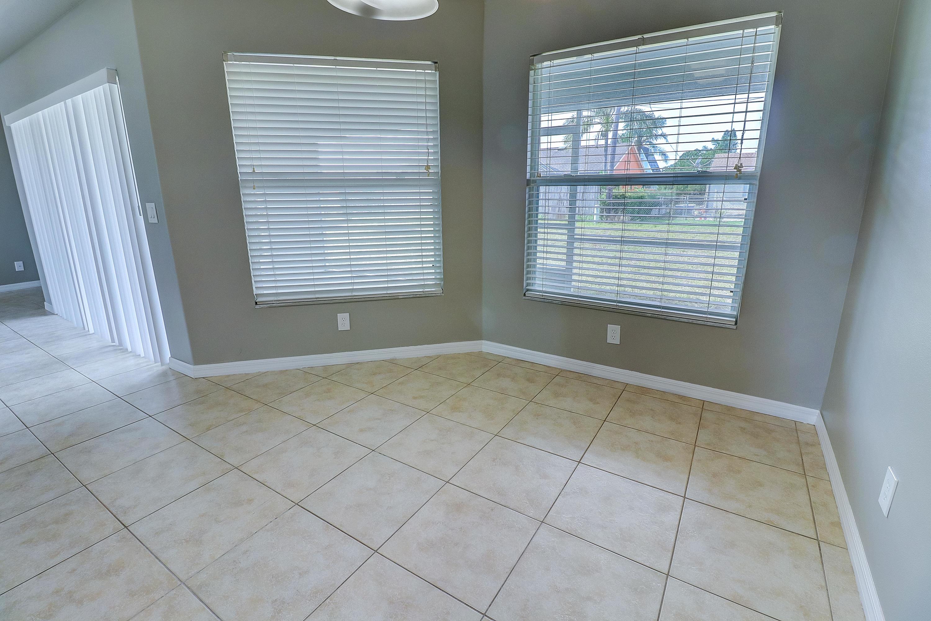 PORT ST LUCIE SECTION 10 - Residential Lease
