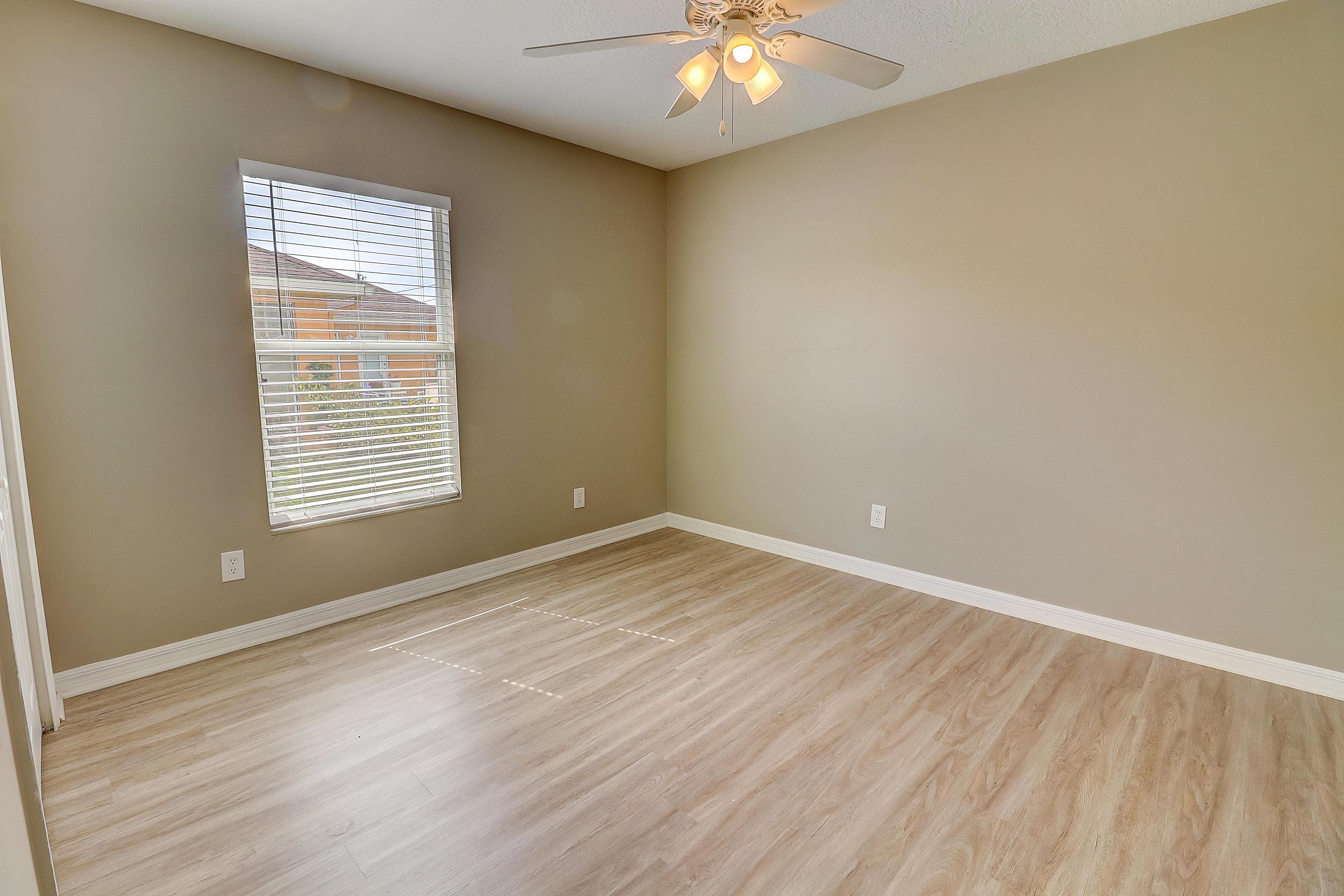 PORT ST LUCIE SECTION 10 - Residential Lease