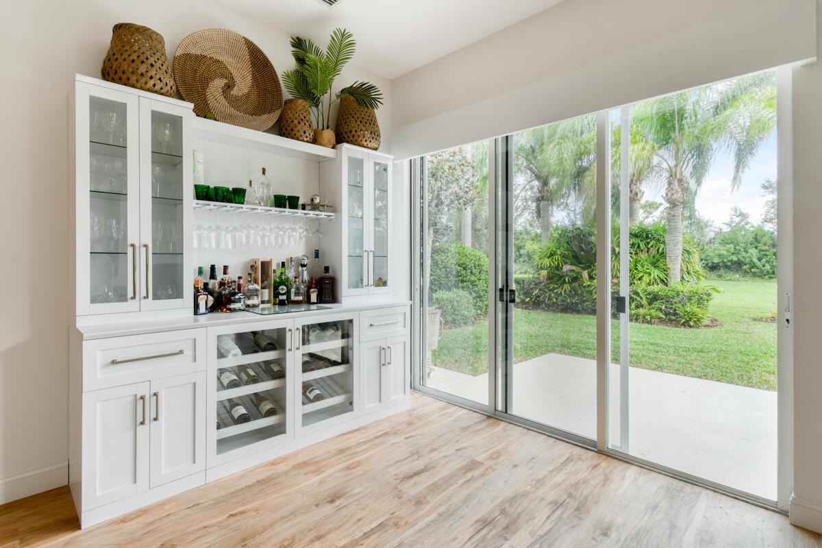 THE RETREAT - Residential