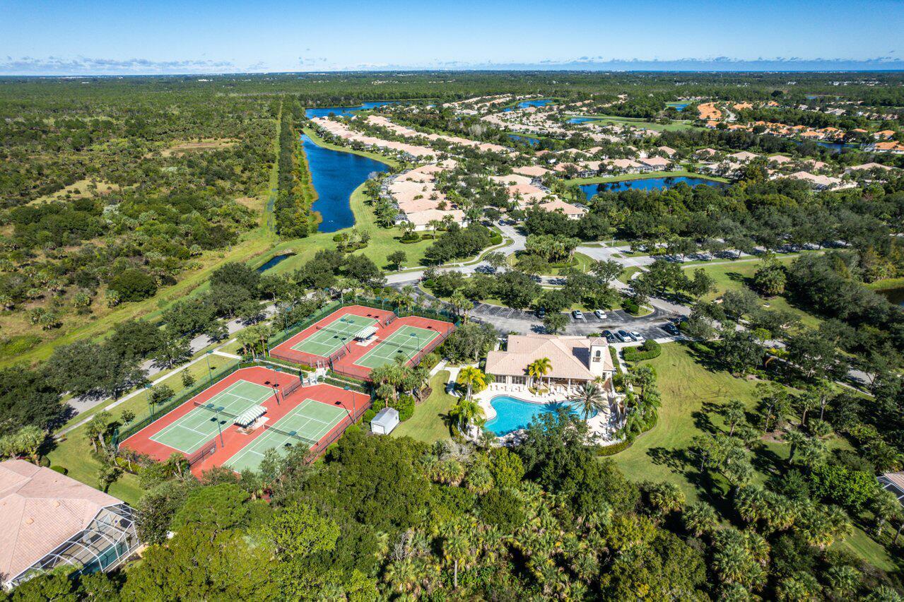 THE RETREAT - Residential