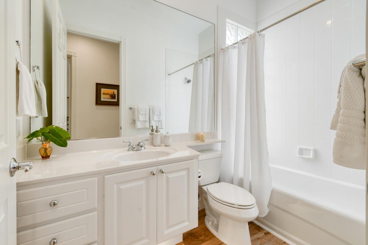 THE RETREAT - Residential