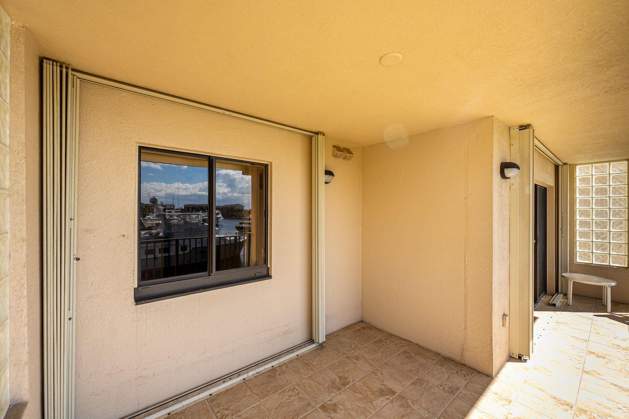 MARINA AT THE BLUFFS COND - Residential