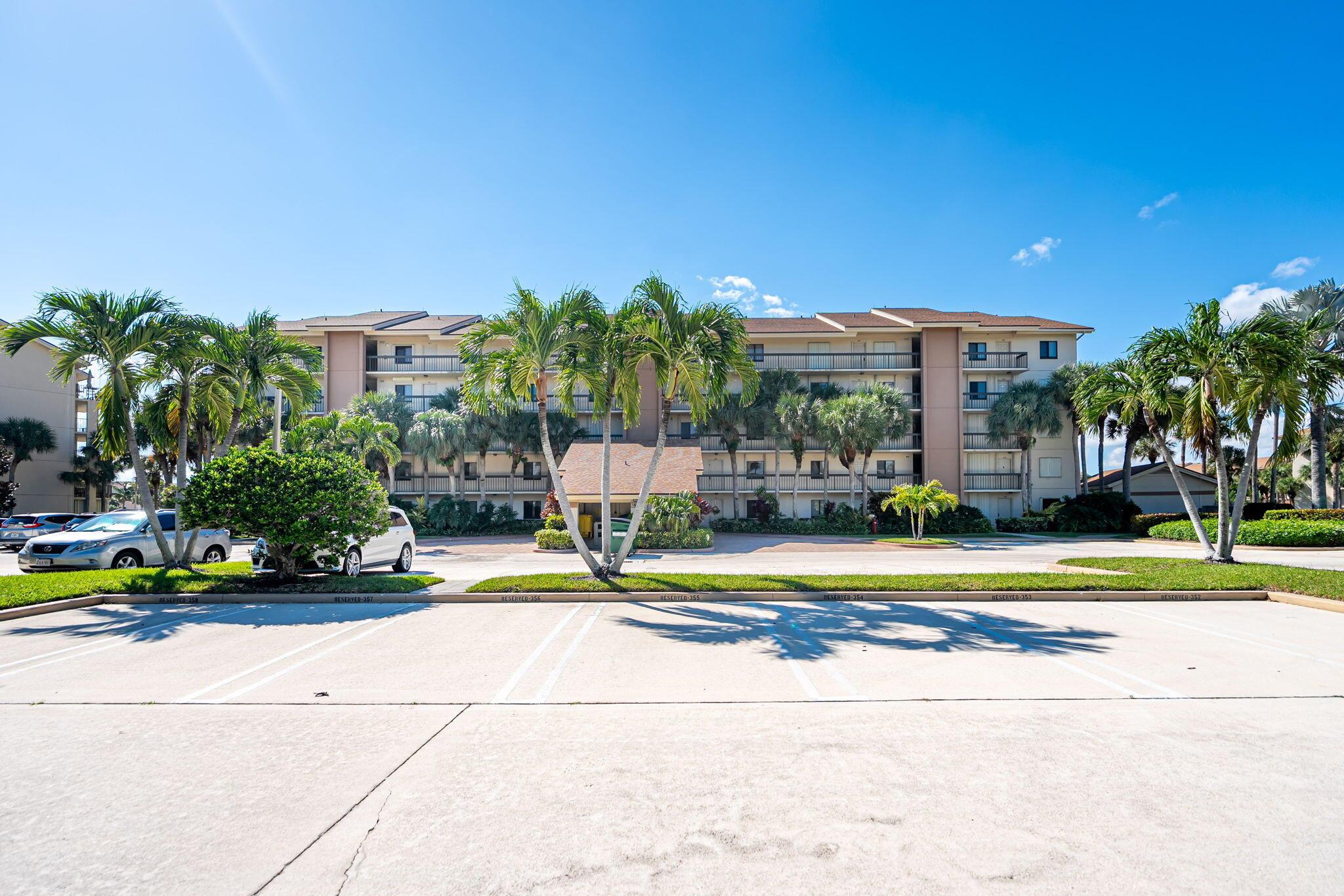 MARINA AT THE BLUFFS COND - Residential