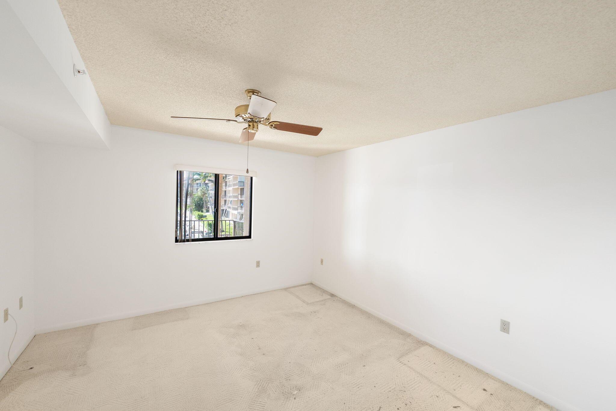 MARINA AT THE BLUFFS COND - Residential