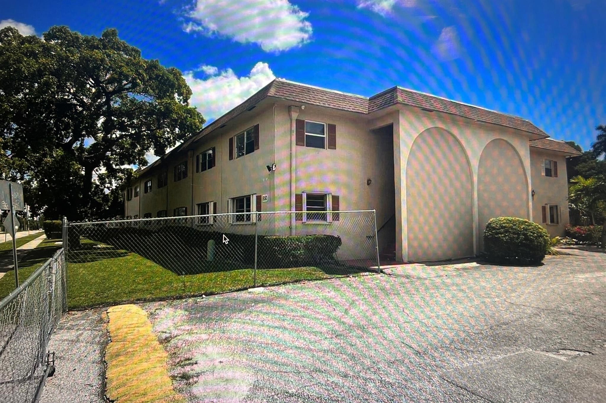 Prime East Boca Location - Walk to Mizner Park!Beautifully updated 1 bed, 1 bath condo with tile throughout and laminate in the bedroom. Features a modern kitchen with white cabinets, NEW appliances, and NEW A/C. Bright bathroom with fresh white tile. Walk to Publix, library, Brightline station, and just 1.5 miles to the beach! All-ages community with excellent schools, assigned parking, storage, and laundry on each floor. Investor-friendly - tenant in place month-to-month at $1,550. Don't miss this opportunity!