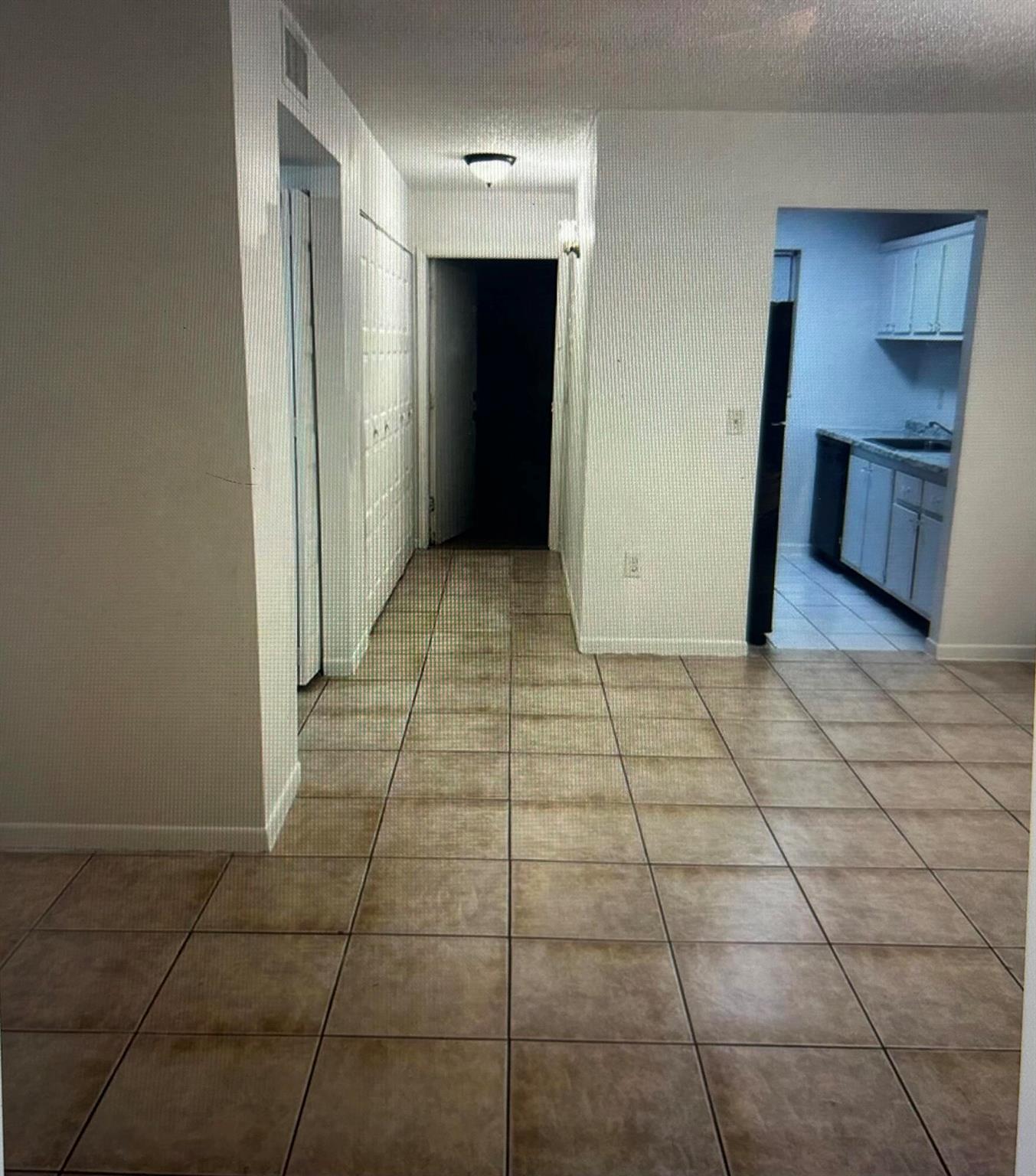 650 SW 2nd Avenue 2490, Boca Raton, FL, 33432/$180,000 4 650 SW 2nd Avenue 2490