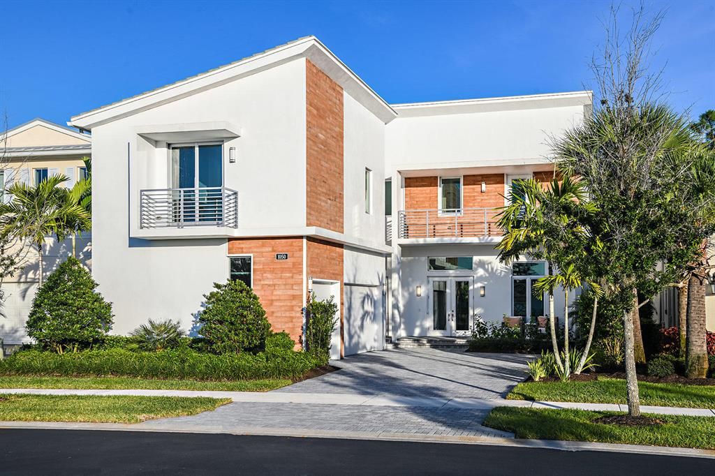 Photo of 1050 Faulkner Terrace, Palm Beach Gardens, FL 33418 (MLS # R10708413)