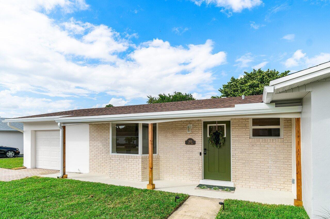 2433 Palm Road