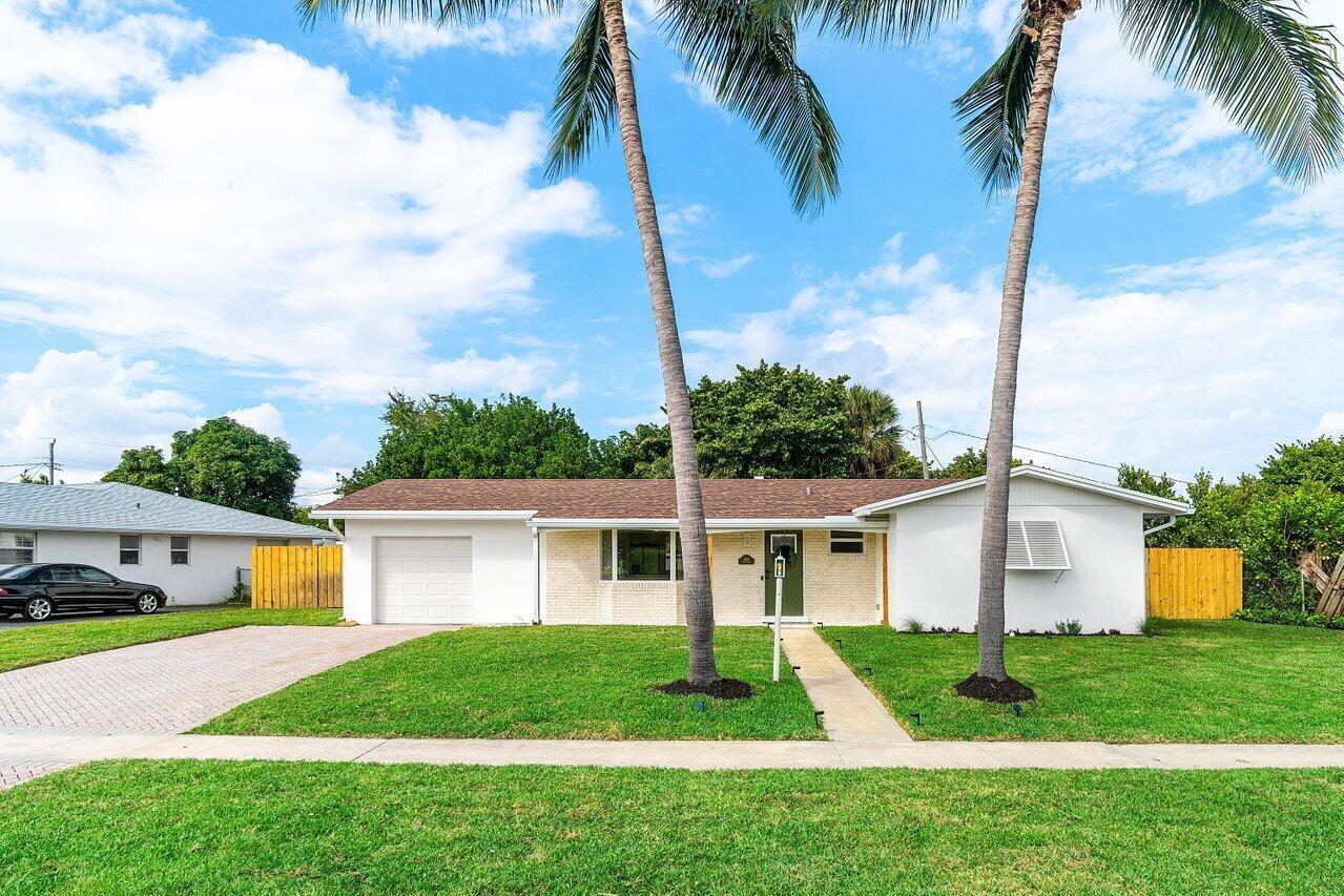 2433 Palm Road