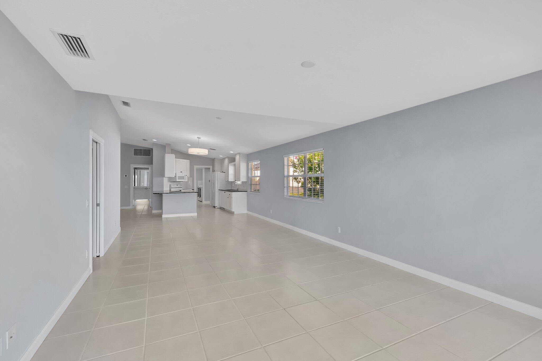 VILLAGEWALK OF WELLINGTON 1 - Residential