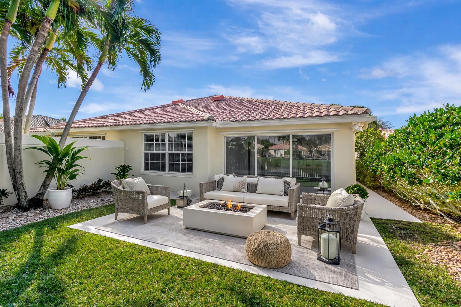 VILLAGEWALK OF WELLINGTON 1 - Residential